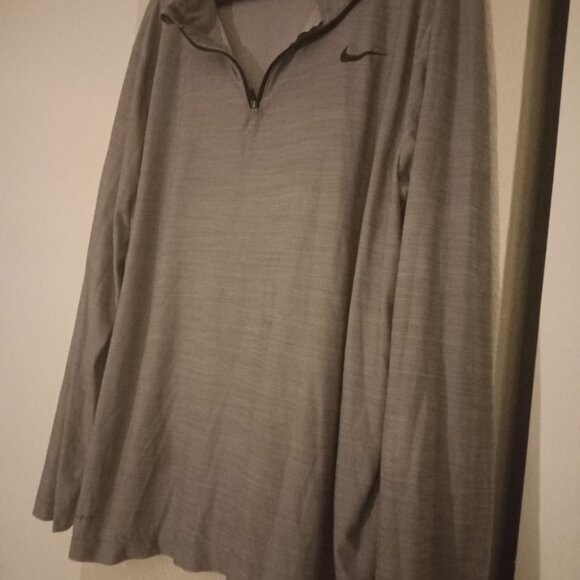 Nike Dri-Fit Pullover - Picture 2 of 6